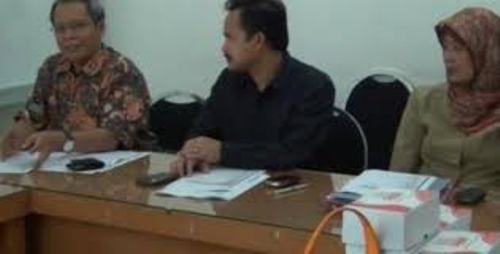 Seleksi Dewan Pendidikan Surabaya Dikritik