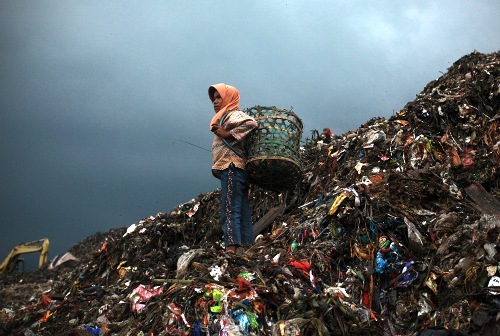 Sampah Kota Surabaya Alami Kenaikan 300 Ton Perhari