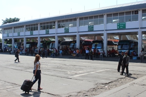 Petugas Usir 50 Bus dari Terminal Purabaya