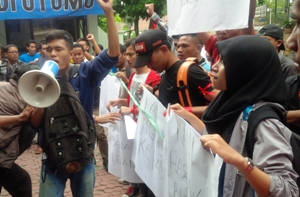 Mahasiswa Datangi Rektor IKIP Budi Utomo Kota Malang