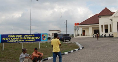 Lagi, Bandara Notohadinegoro Jember Ditutup Akibat Abu Raung