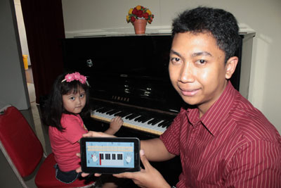 Memungkinkan Anak Belajar Bermusik Tanpa Alat Musik