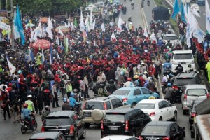 Empat Hari, Buruh Segera Macetkan Surabaya