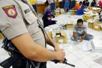 KPU Surabaya Siap Sortir Jutaan Kertas Suara