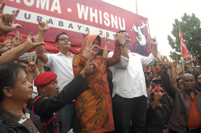 Risma-Whisnu Klaim Kemenangan, Ajak Rasiyo-Lucy Bangun Surabaya