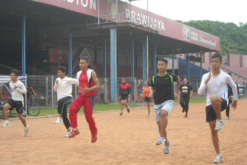 Dispora Jawa Timur Evaluasi PPLP Atletik
