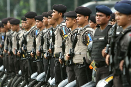 500 Personel Polri TNI Siap Amankan Grahadi
