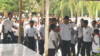 Mobilisasi Siswa di Luar Kendali Sekolah