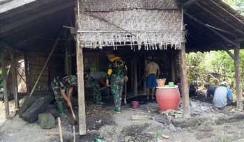 Kodim Probolinggo Renovasi Rumah Janda