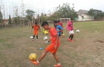 Lawan Tuan Rumah, Bojonegoro FC Wajib Menang