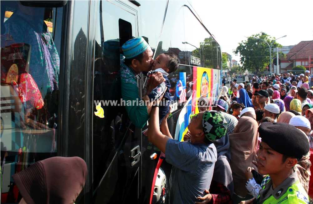 Pelepasan Calon Jamaah Haji Kota Pasuruan