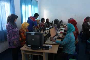 775 Guru Kabupaten Probolinggo Ikut Post Test