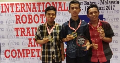 Siswa MAN 2 Kota Probolinggo Juara 2 Robotik di Malaysia