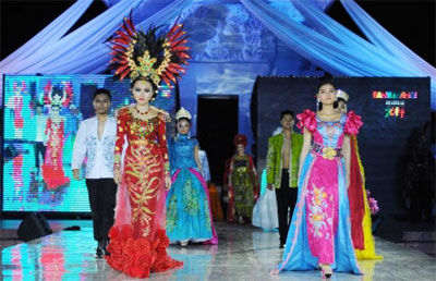Batik Banyuwangi Tampil di Indonesia Fashion Week