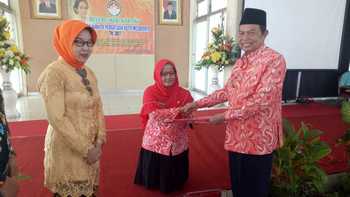 Wali Kota Mojokerto Beri Penghargaan Kartini Difabel