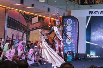 Terinspirasi Sapi Sonok, Bangga Karyanya Dipakai Miss Indonesia
