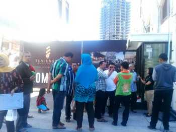 Warga Demo Tunjungan Boulevard, Dewan Surabaya Cek Lokasi