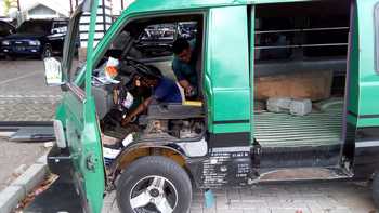 Pemkot Surabaya Pasang Konverter Kit untuk Kendaraan Dinas dan Angkutan Umum