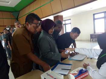 Cegah Narkoba, Hakim dan Pegawai PN Surabaya Dites Urine