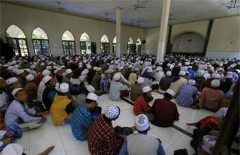 Umat Muslim Kota Probolinggo Gelar Doa Warga Rohingya