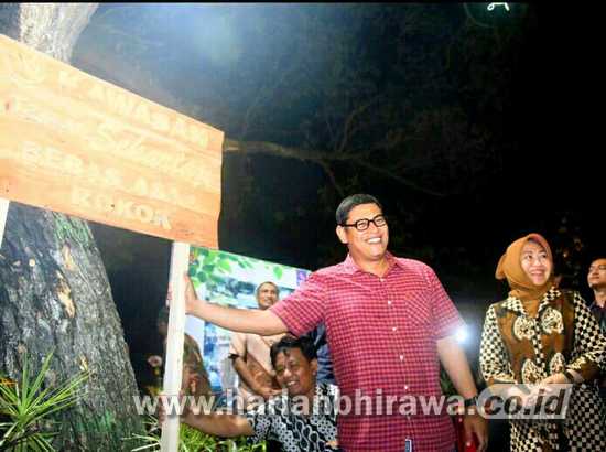 Wali Kota Abdullah Abu Bakar Resmikan Taman Sekartaji