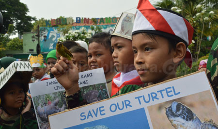Ragam Peringatan Hari Pahlawan di Sekolah Kota Surabaya