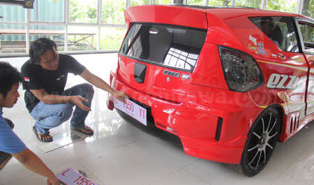 Jokowi Akan Jajal Mobil Listrik ITS di Peresmian Tol Sumo