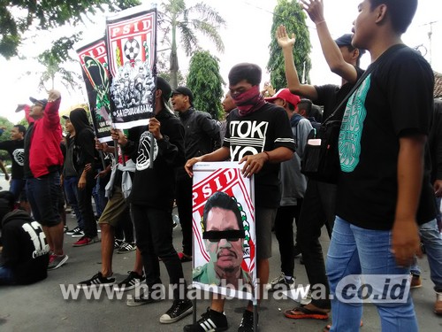 Prestasi PSID Dinilai Buruk, Jomber Demo DPRD-Pemkab Jombang