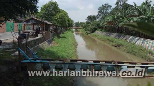 Ratusan Bangli di Pinggir Sungai Kota Mojokerto Bakal Dibongkar