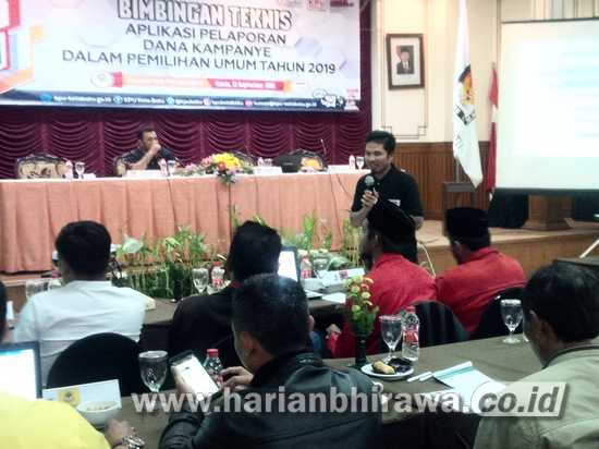 9-nas Suasana Bimtek Pelaporan Dana Kampanye Pemilu 2019 yang digelar KPU Batu di hall Hotel Purnama Kota Batu, Kamis (13-9)