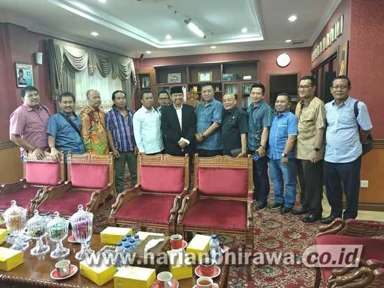 Komisi KKLD DPRD Kabupaten Gresik ke Batam dan Jakarta