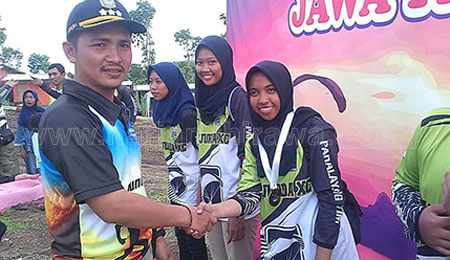Tiga Atlet Kabupaten Tuban, Raih Gelar Liga Paralayang Jawa Timur