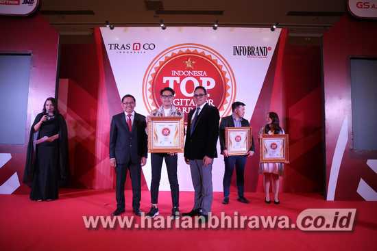 5-FOTO B-riq-Sharp Indonesia Top Digital PR Awards