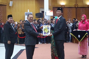 Adi Sutarwijono Jadi Ketua Sementara DPRD Surabaya