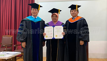 Wali Kota Risma Dianugerahi Doktor HC dari Tongmyong Univercity Busan