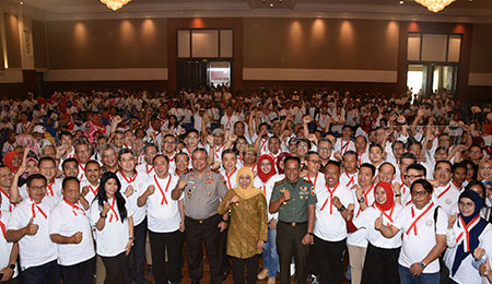 15-1-Deklarasi-Bersatu-dan-Damailah-Indonesia-Forum-Komunikasi-Asosiasi-Pengusaha-(FORKAS)-Jatim
