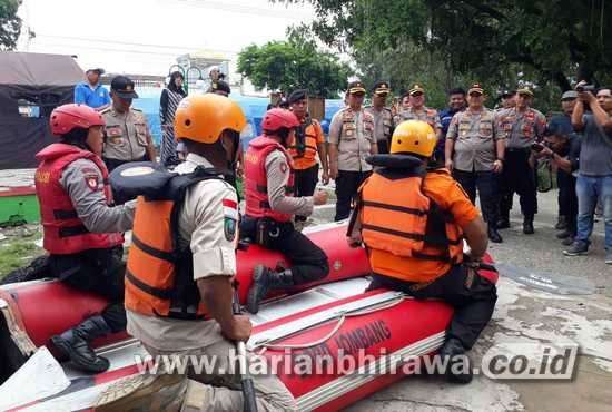 Polres Jombang Lakukan Pengecekan Alat dan Pasukan Siaga Bencana