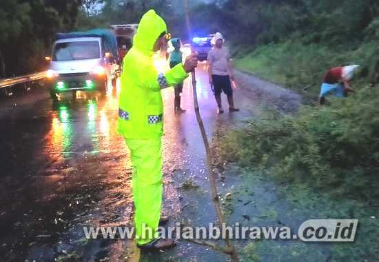 8-awi Hujan Lebat, Belasan Rumah Warga Besuki Terendam Banjir-1