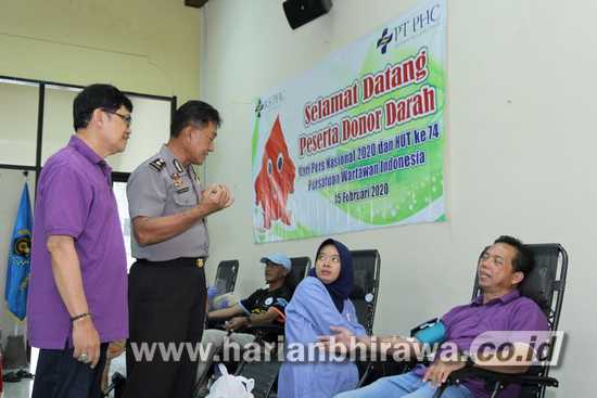 Bakti Sosial Donor Darah PWI Jawa Timur Berlangsung Sukses