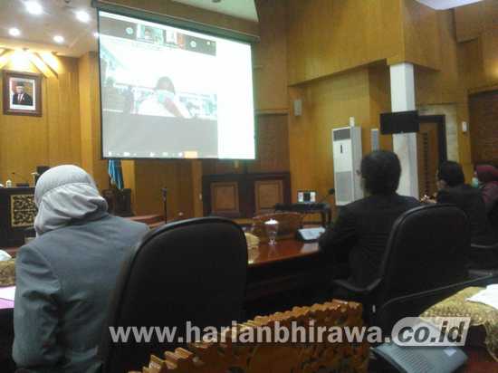 DPRD Surabaya Teleconference dengan Wali Kota Risma Bahas Covid-19