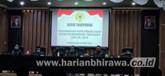 03-san KAKI Bupati Salwa Sampaikan LKPJ Tahun 2019 kepada DPRD Bondowoso