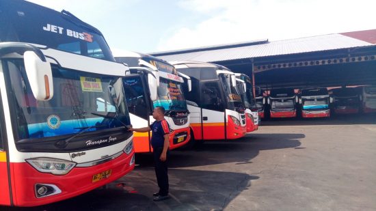 750 Awak Bus di Tulungagung Libur Imbas PSBB Surabaya