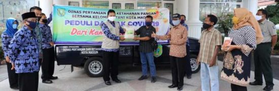 Wali Kota Madiun Terima Donasi 1.250 Kg Beras dari Kelompok Usaha Petani