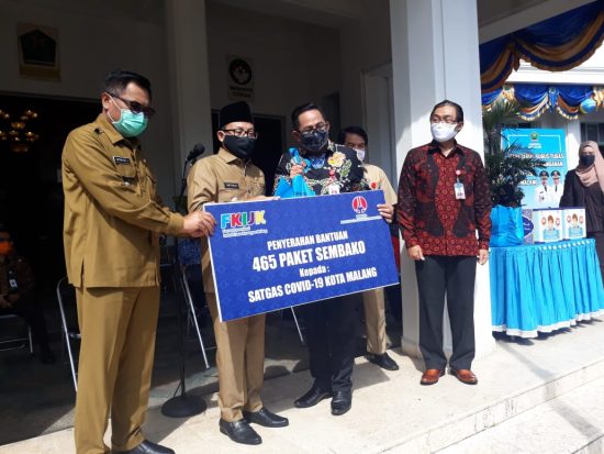 Baznas Kota Malang Distribusikan 2000 Paket Sembako Warga Terdampak Covid-19