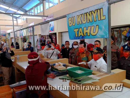 Komisi E DPRD Jatim Kunjungi Pasar Tangguh Klojen Lumajang