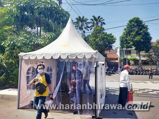 Balai Kota Surabaya Dilengkapi Thermal Scanner Pendeteksi Suhu Tubuh