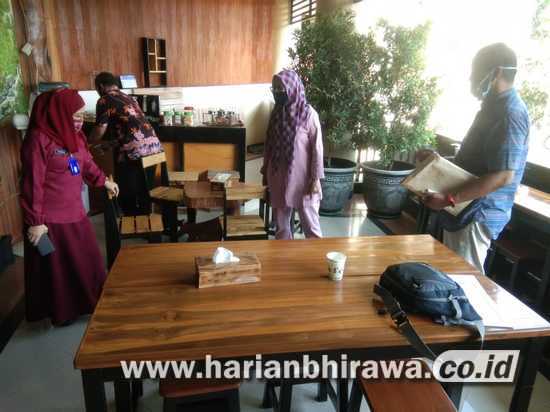 Dinas Sosial Jawa Timur Sulap Balkon Jadi Café dari Karya Binaan