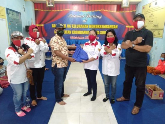Baguna PDIP Surabaya Gerak Cepat Bantu Kebakaran 7 Rumah di Morokrembangan