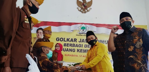 Sarmuji Teteskan Air Mata Saat Datangi Sekretariat KCVRI Surabaya, Kenapa?