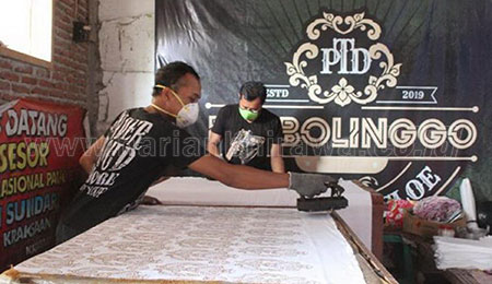 Pengusaha Batik Probolinggo Mendapat Pesanan Seragam Sekolah